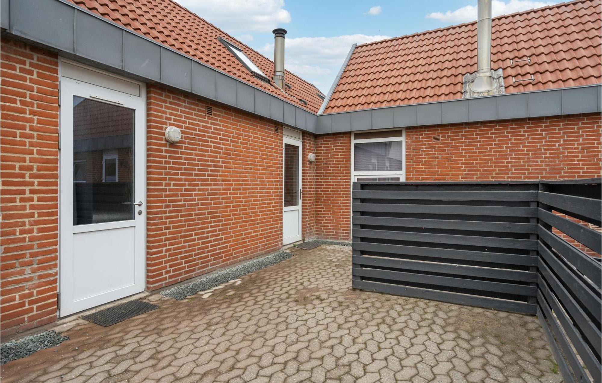 Amazing Home In Hvide Sande With Wifi Bjerregård Exterior foto